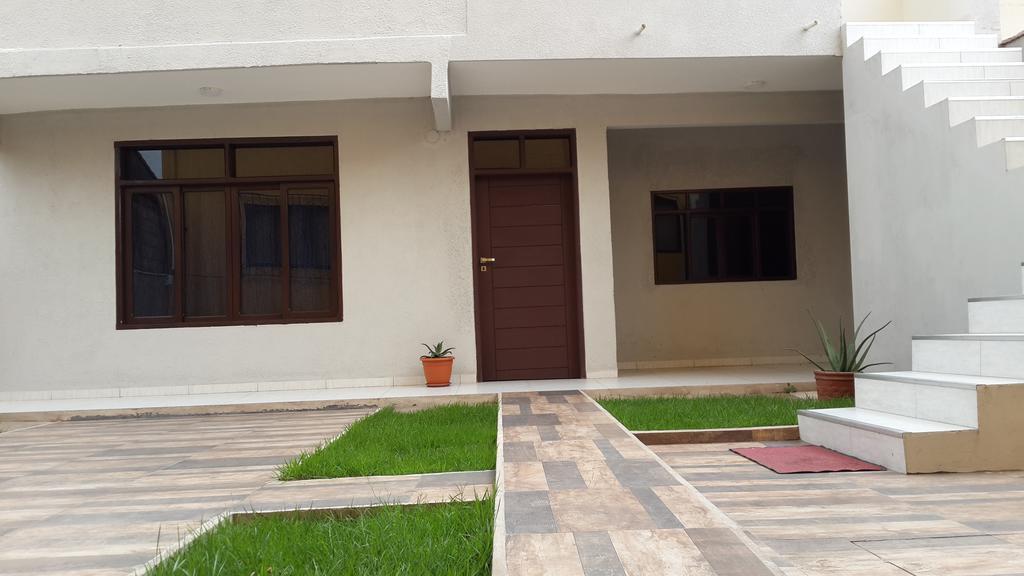 City Lodge Apart Санта Крус де ла Сиера Екстериор снимка